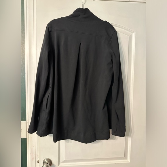 Lululemon cape jacket - Picture 2 of 4